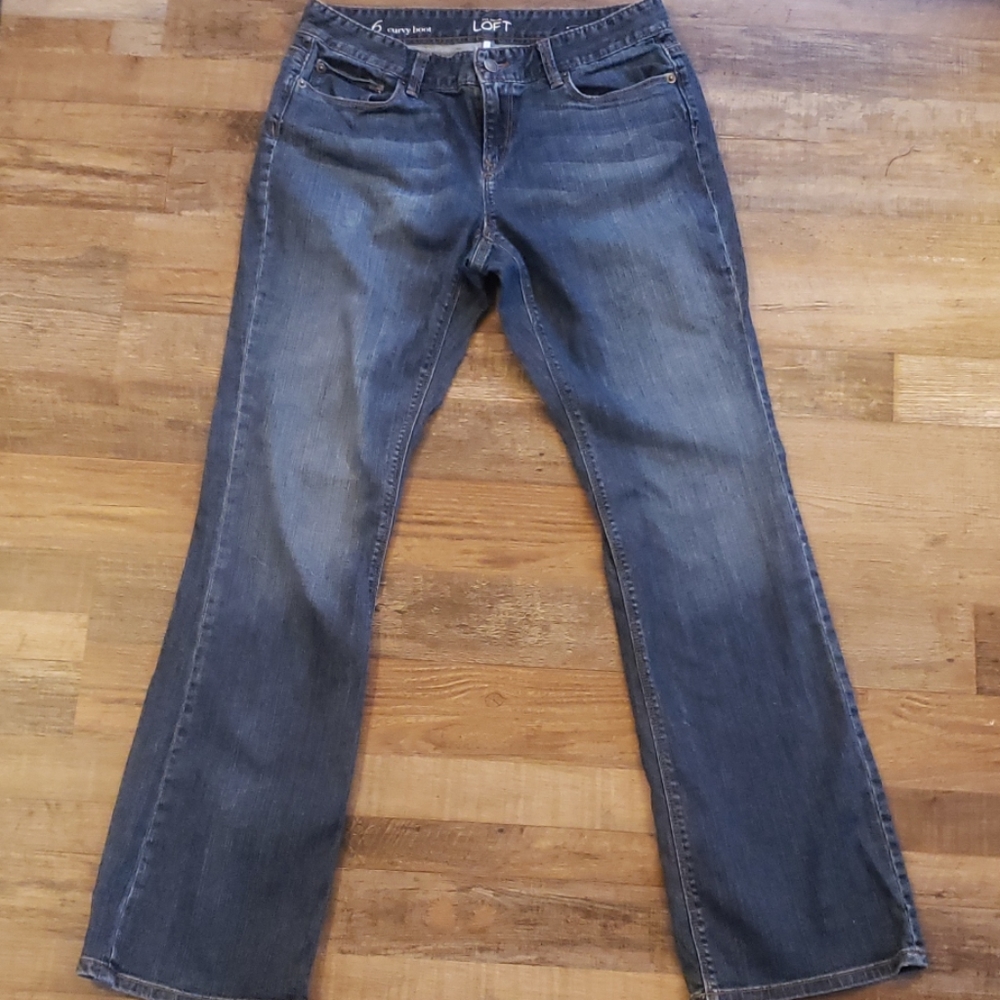 Ann Taylor Loft curvy boot cut jeans size 6
